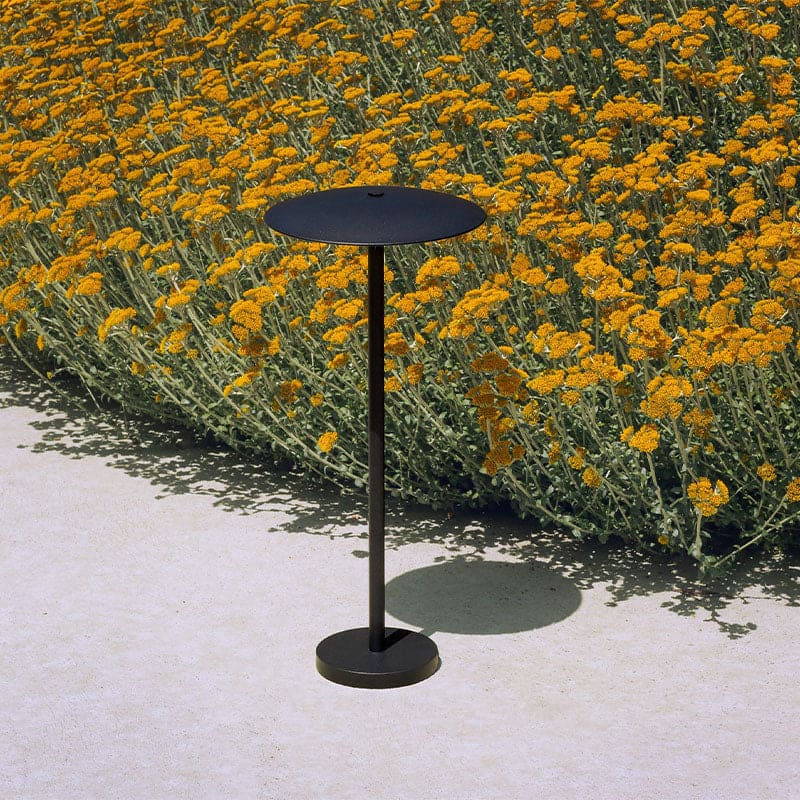 Contemporary Waterproof Metal Outdoor Floor Lamp