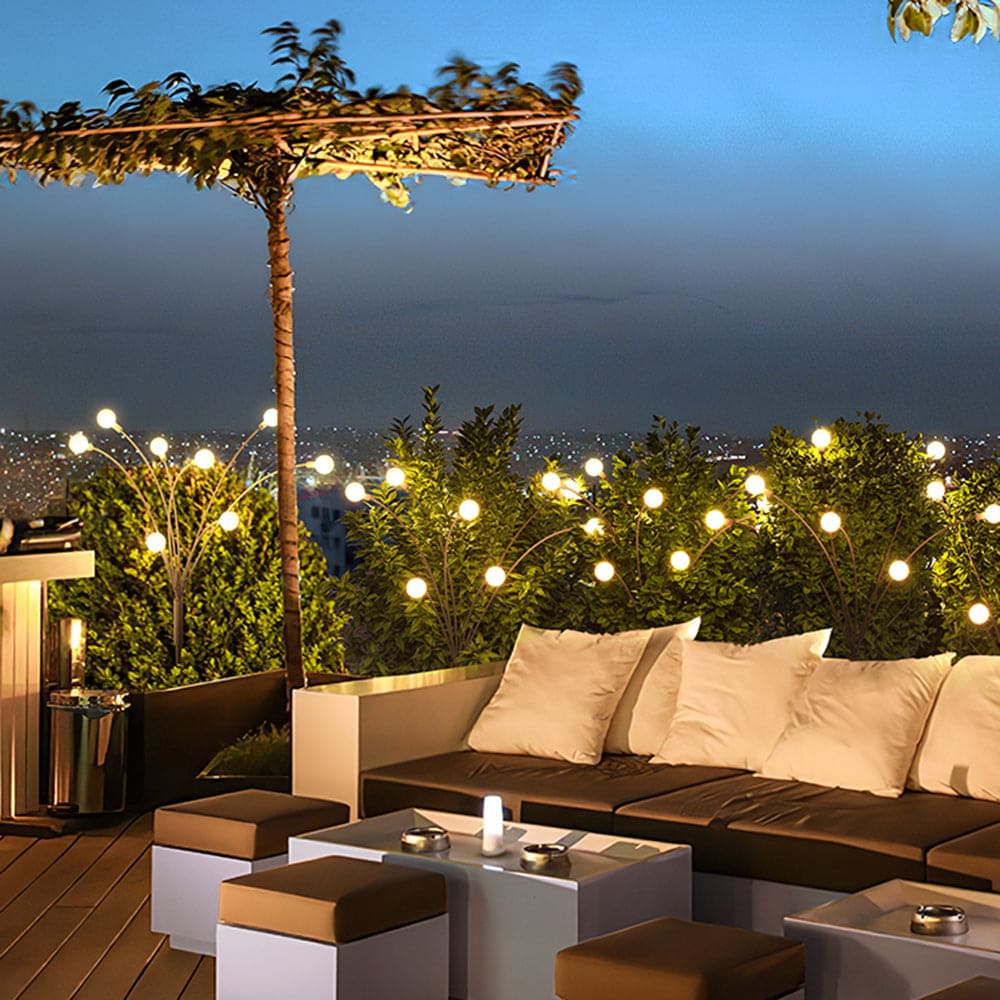 Elegant Outdoor Post Light – Black/White