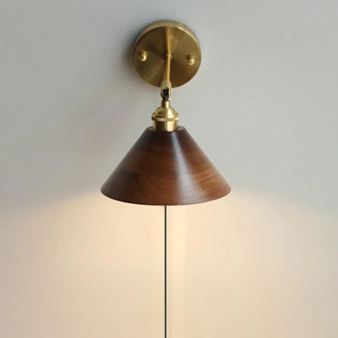 Mid-Century Wall Light – Brass & Walnut Design