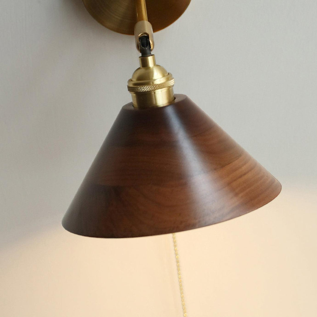 Mid-Century Wall Light – Brass & Walnut Design
