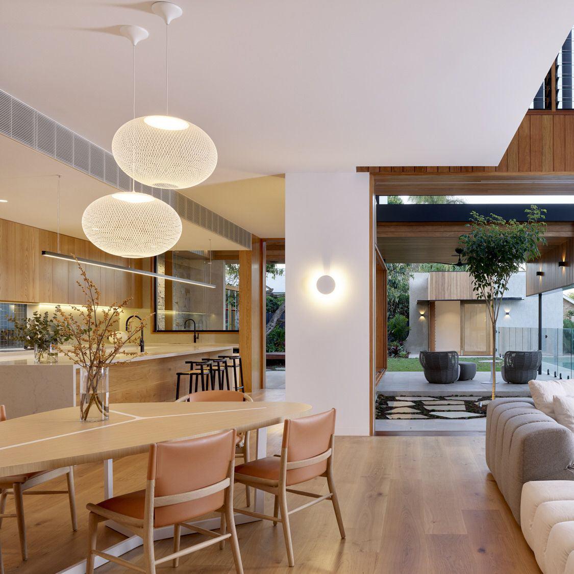 Minimalist Lattice-Designed Oval LED Pendant Light