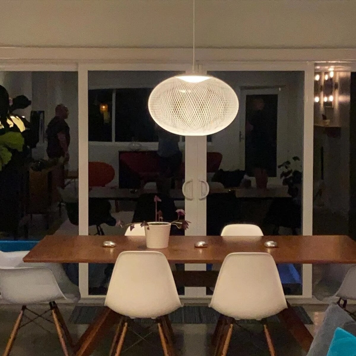 Minimalist Lattice-Designed Oval LED Pendant Light
