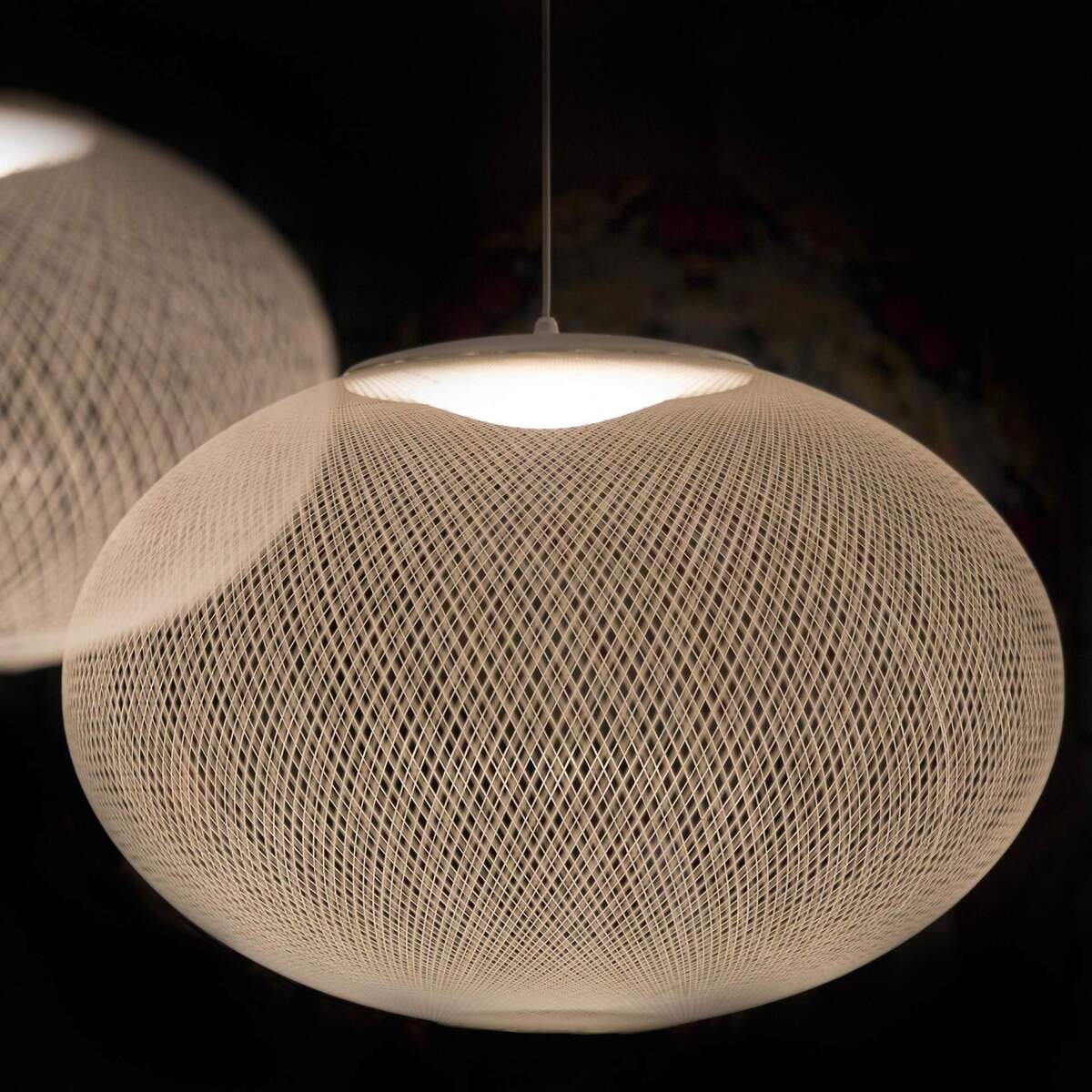 Minimalist Lattice-Designed Oval LED Pendant Light