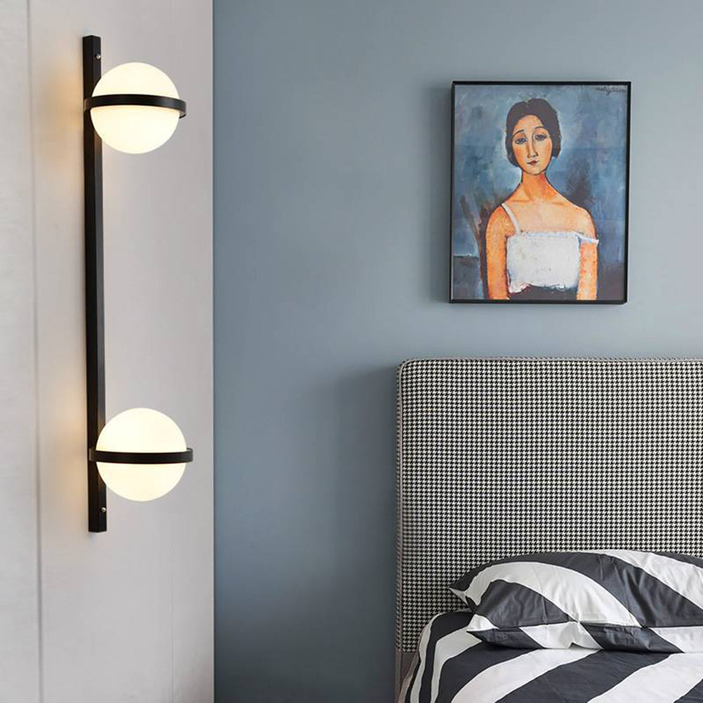 Modern Outdoor Wall Lamp with Globe Design – Solar or Hardwired Options