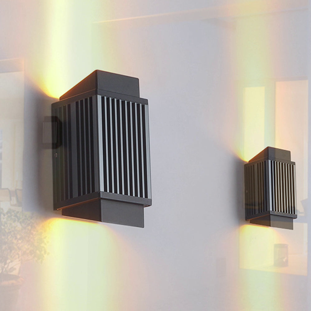 Modern Rectangular LED Outdoor Wall Lamp with Minimalist Stripe Design