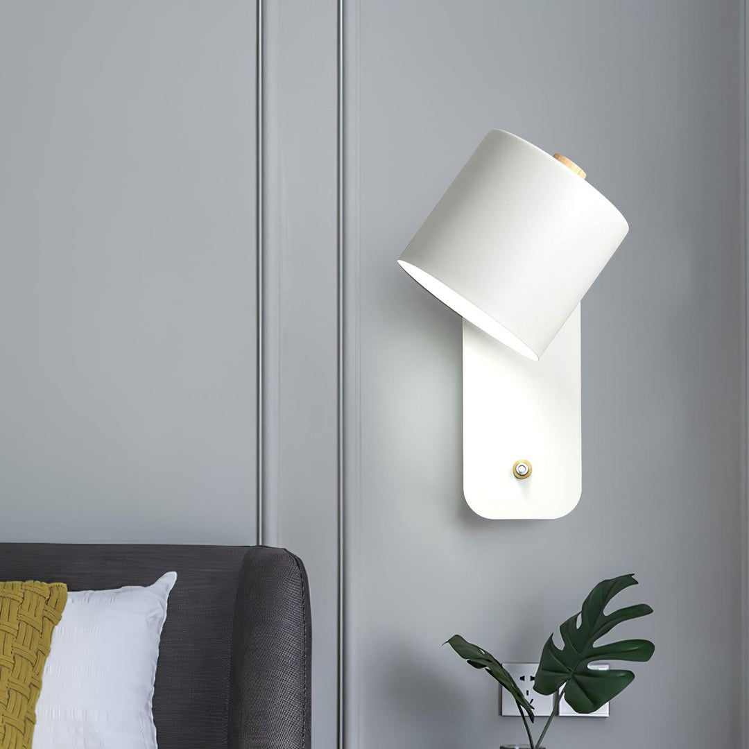 Modern Wall Lamp with Adjustable Shade
