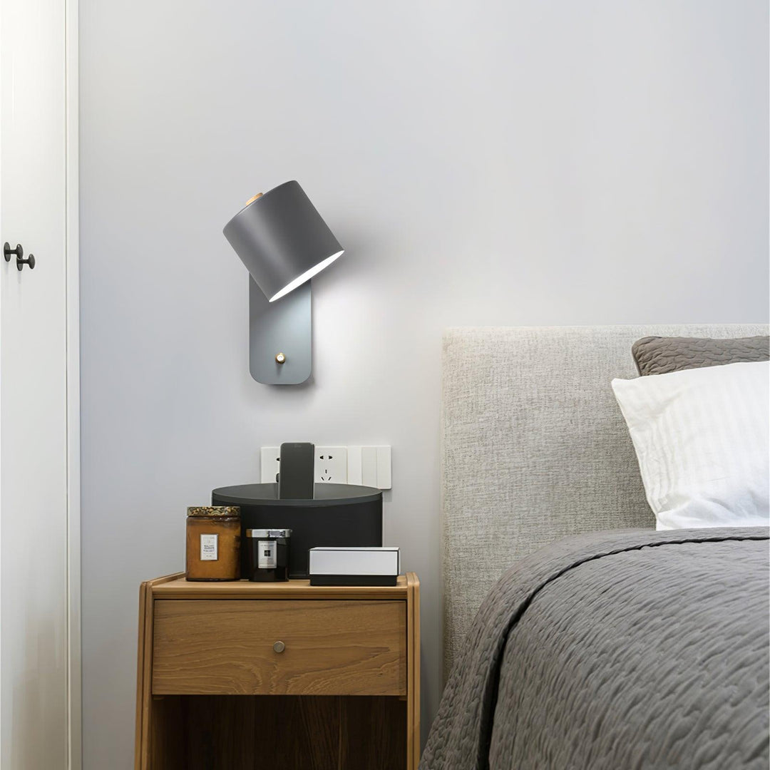 Modern Wall Lamp with Adjustable Shade
