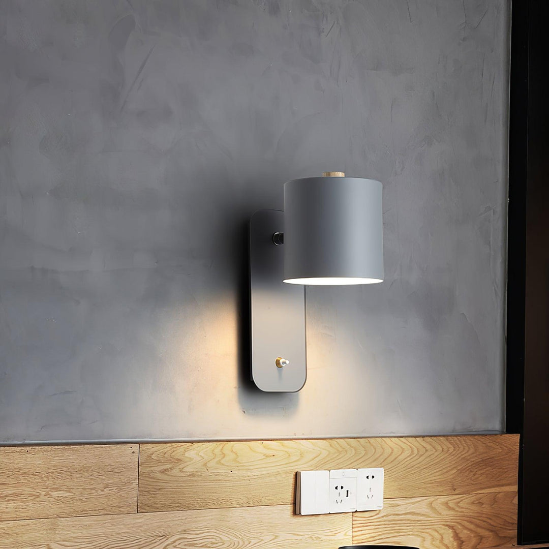 Modern Wall Lamp with Adjustable Shade