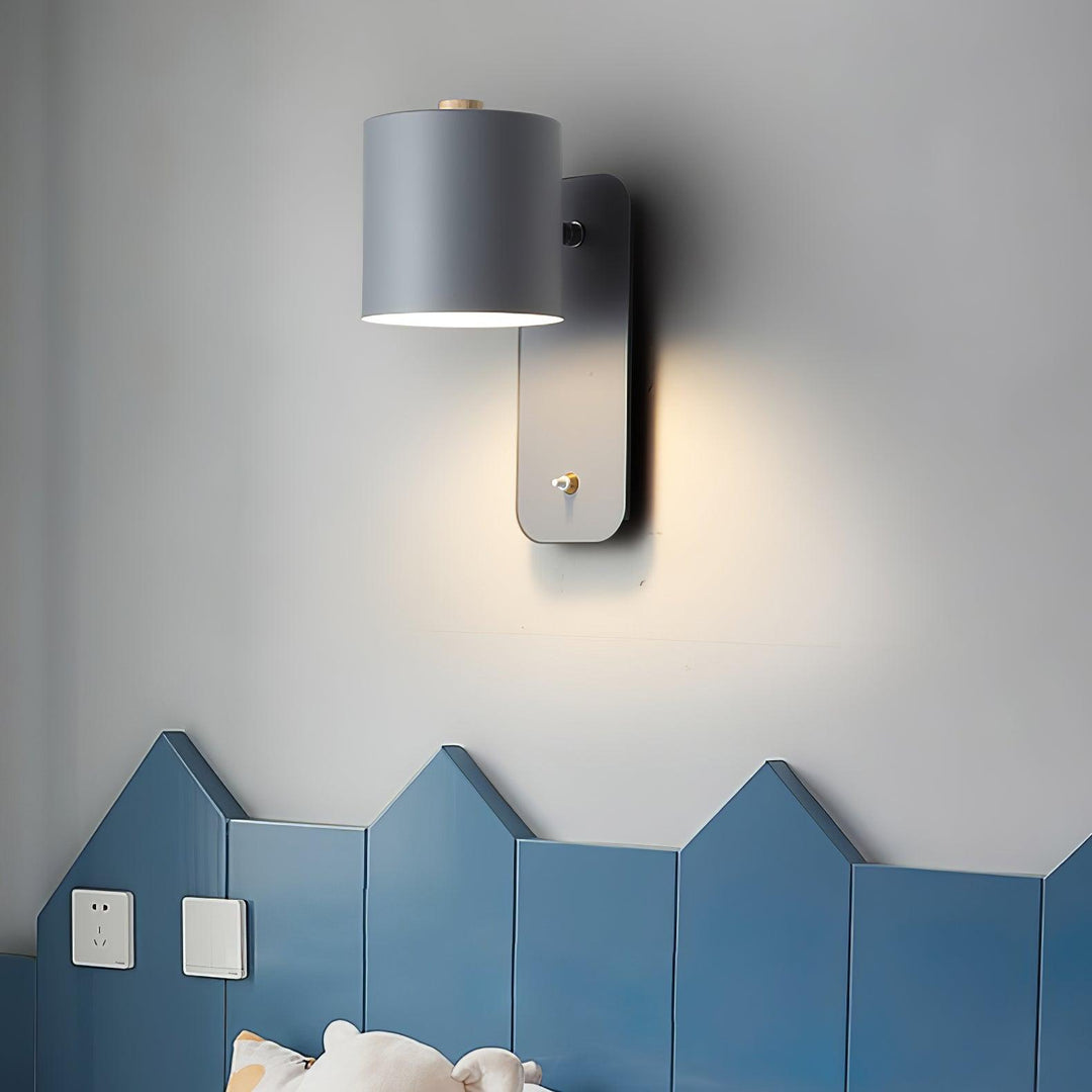 Modern Wall Lamp with Adjustable Shade