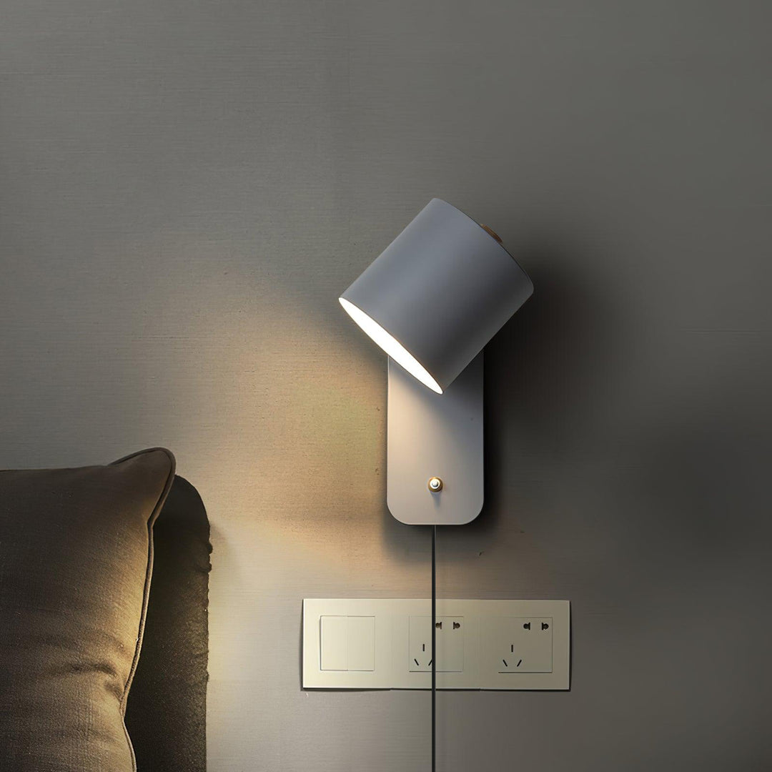 Modern Wall Lamp with Adjustable Shade