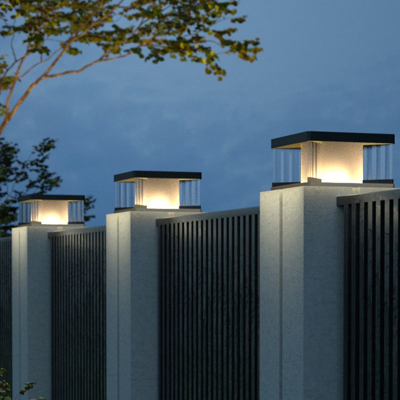 Outdoor Contemporary Solar Wall/Post Light