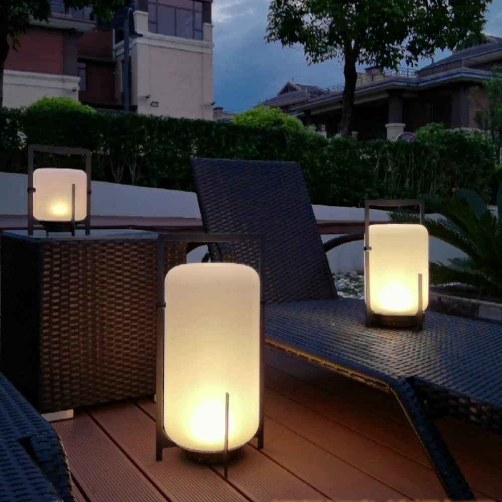 Outdoor Modern Lantern Light – Waterproof