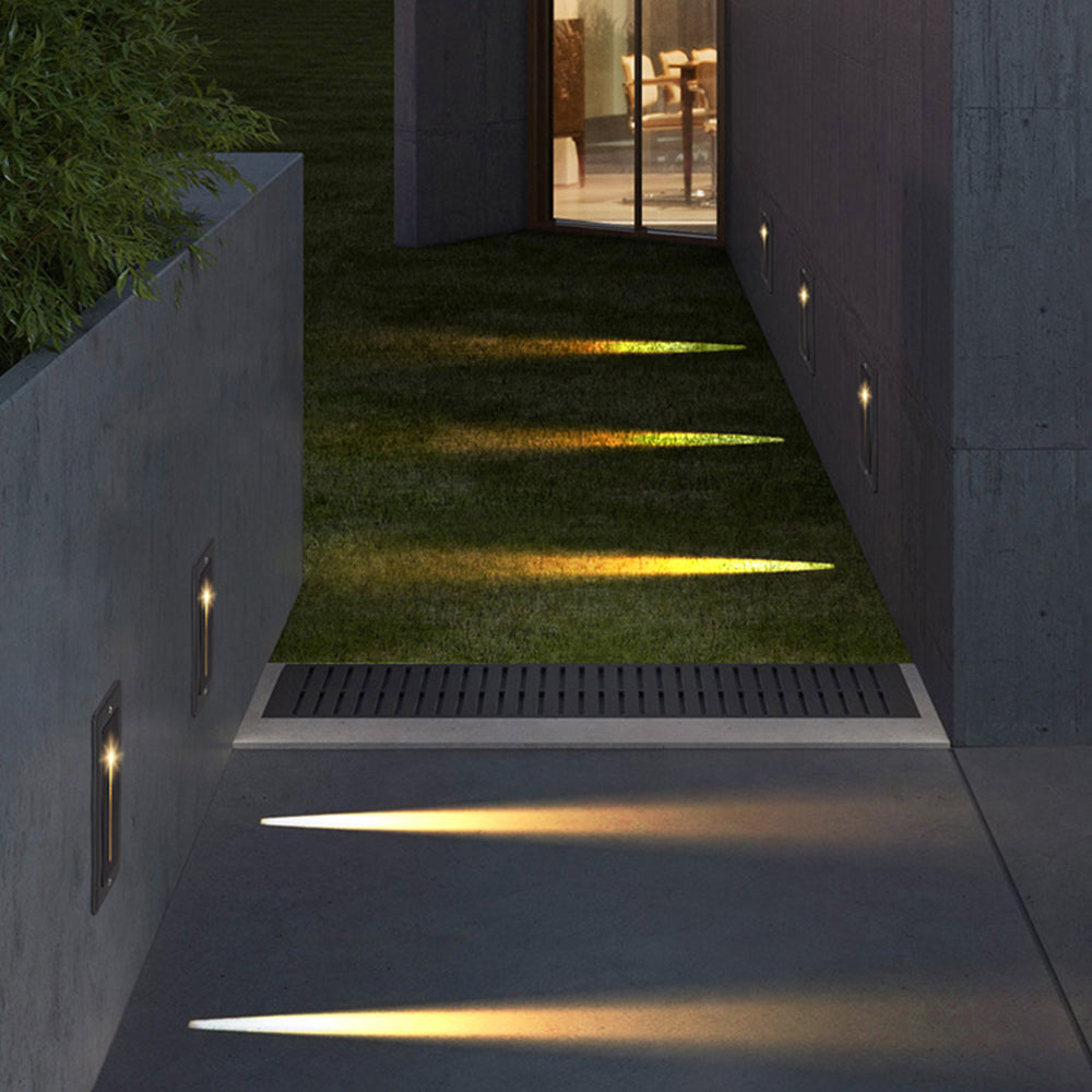 Outdoor Modern Motion Sensor – Step/Deck Light