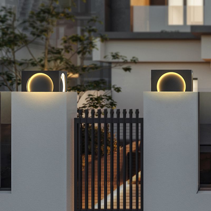 Outdoor: Solar-Powered Post & Pier Light