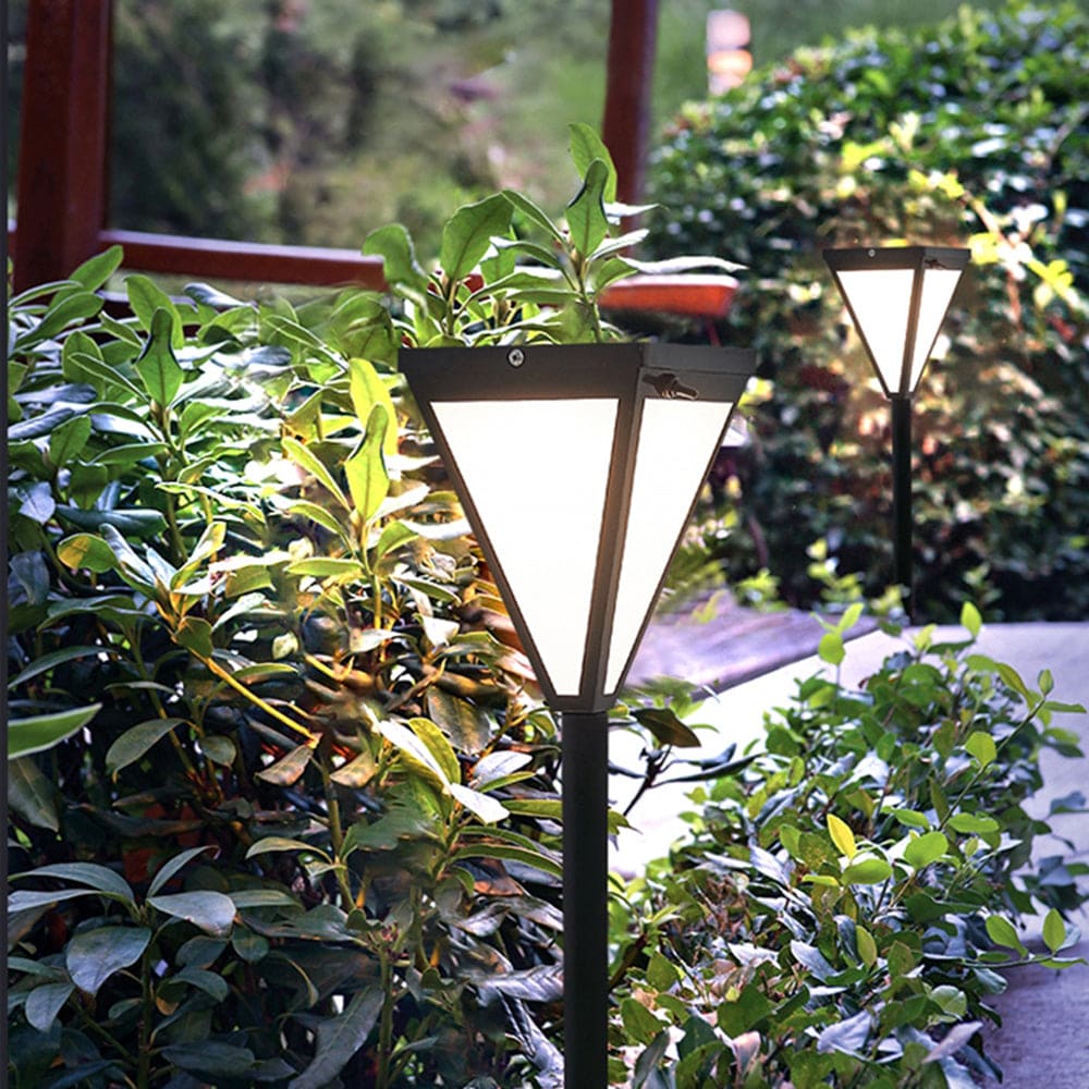 Outdoor Solar Path Light, Contemporary Look