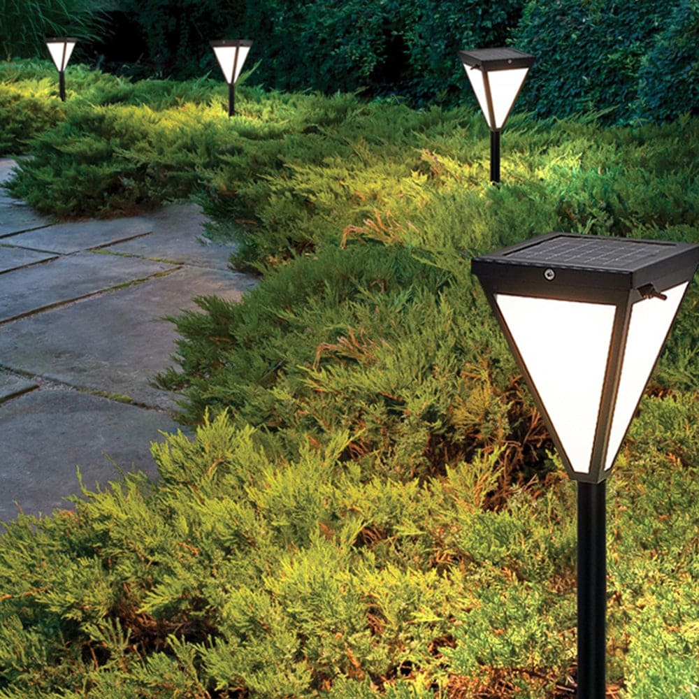 Outdoor Solar Path Light, Contemporary Look