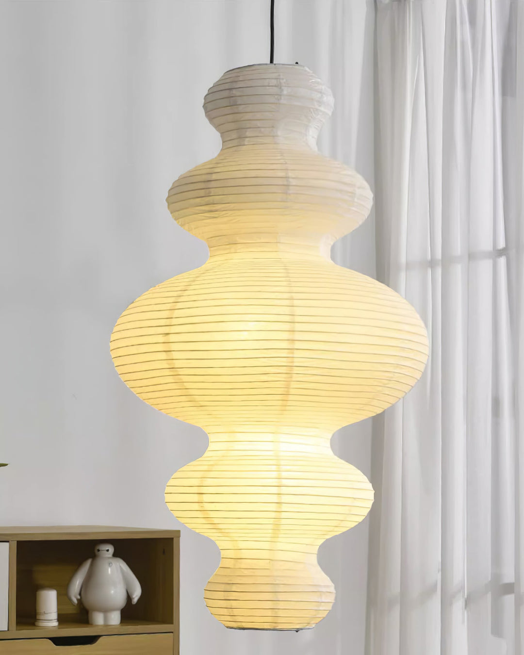 Sculptural Pendant Light & Minimalist Aesthetic