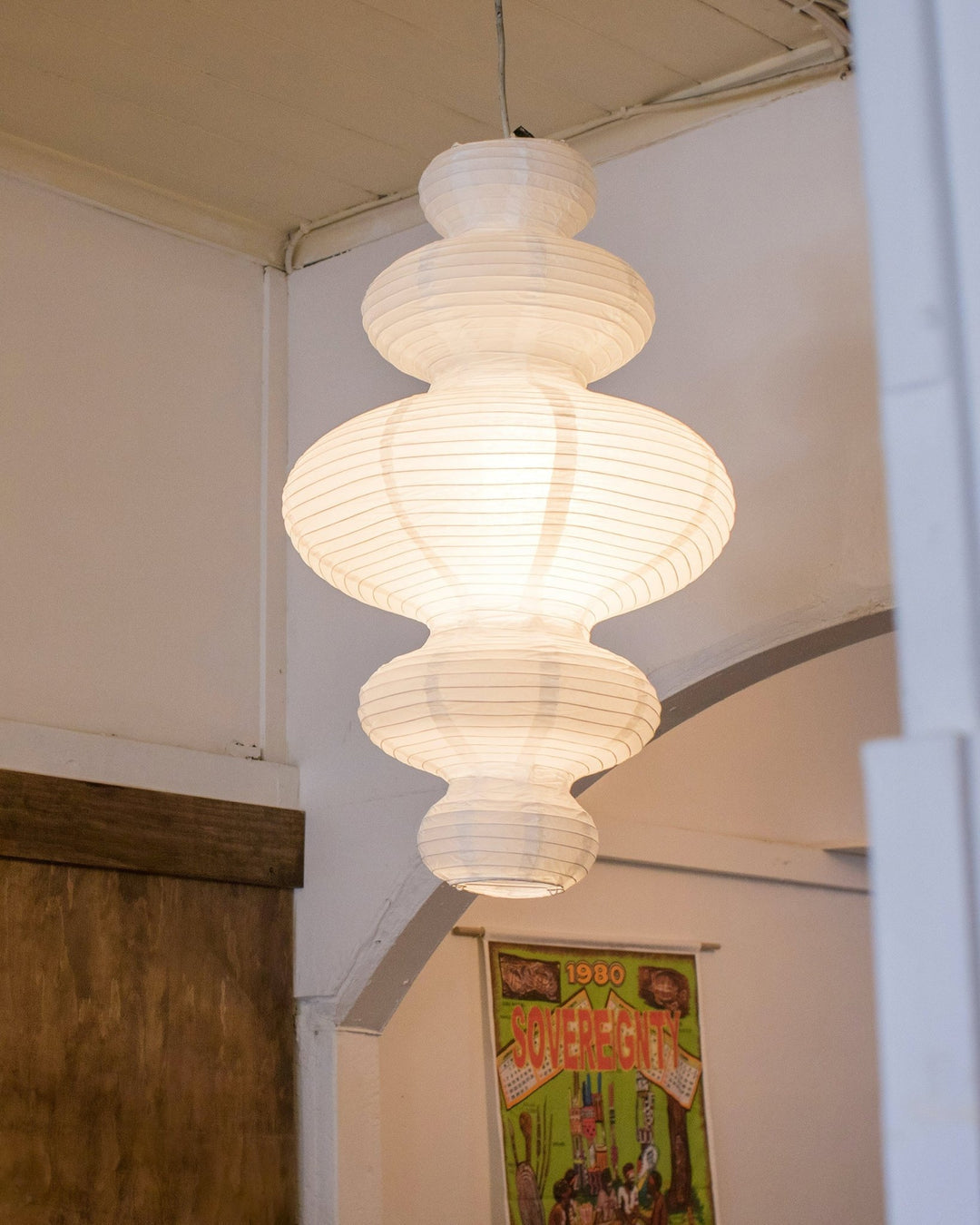Sculptural Pendant Light & Minimalist Aesthetic
