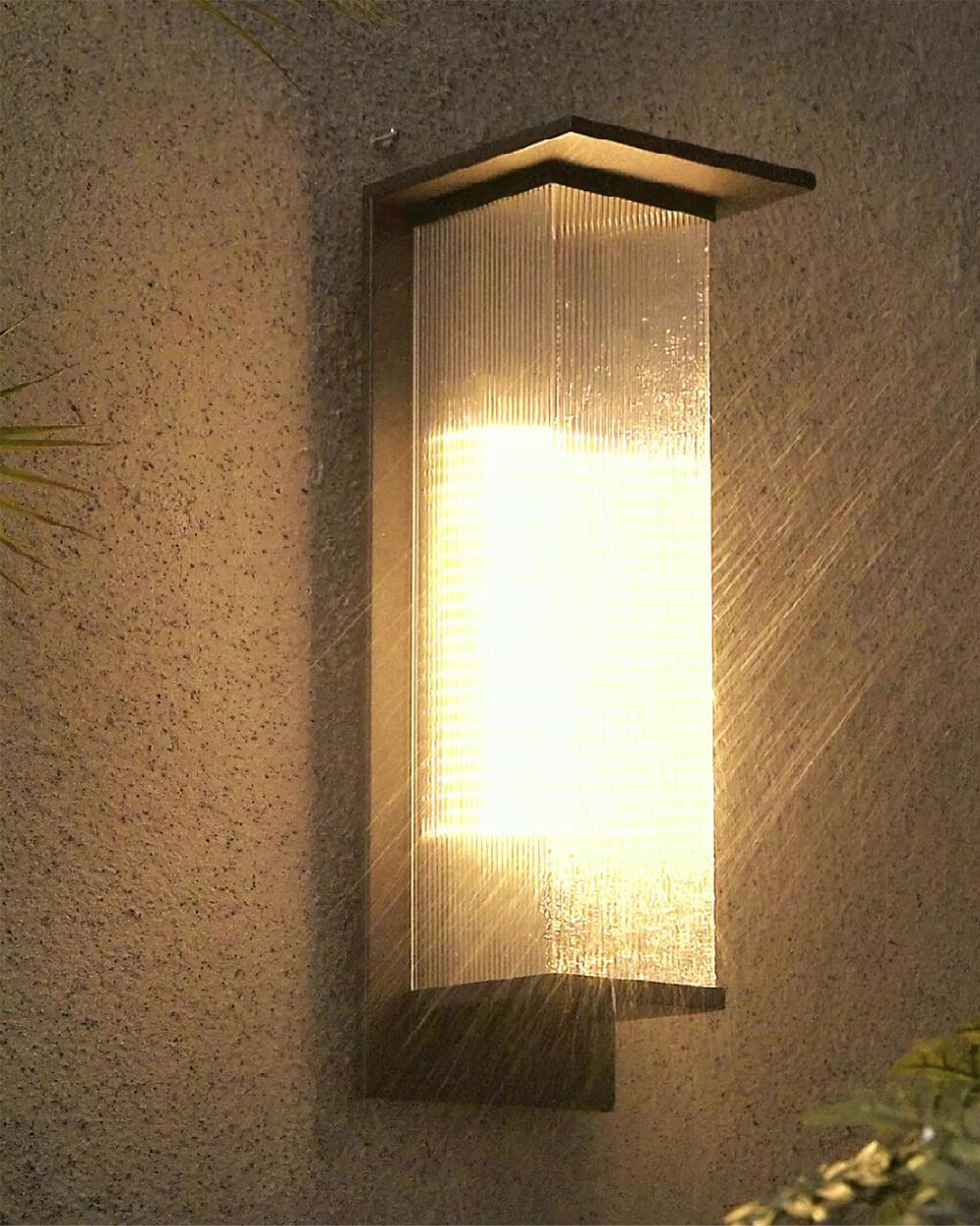 Modern Rectangular Outdoor Wall Lamp with Sleek Waterproof Design
