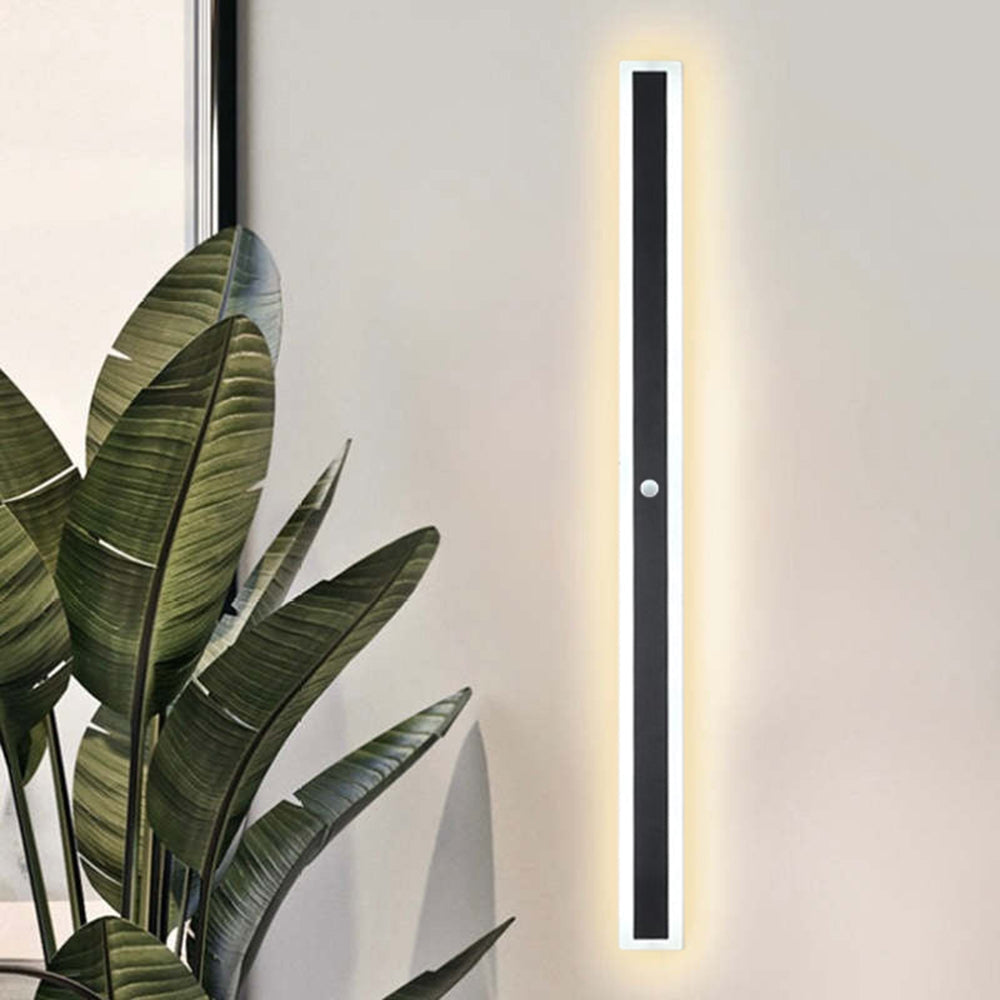 Waterproof Black LED Outdoor Wall Lamp with Modern Linear Design