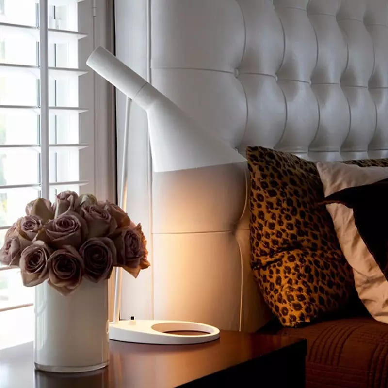 Adjustable Table Lamp – Danish Modern Iron Design