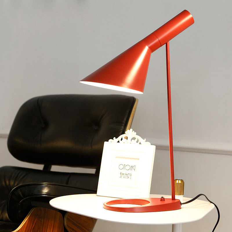 Adjustable Table Lamp – Danish Modern Iron Design