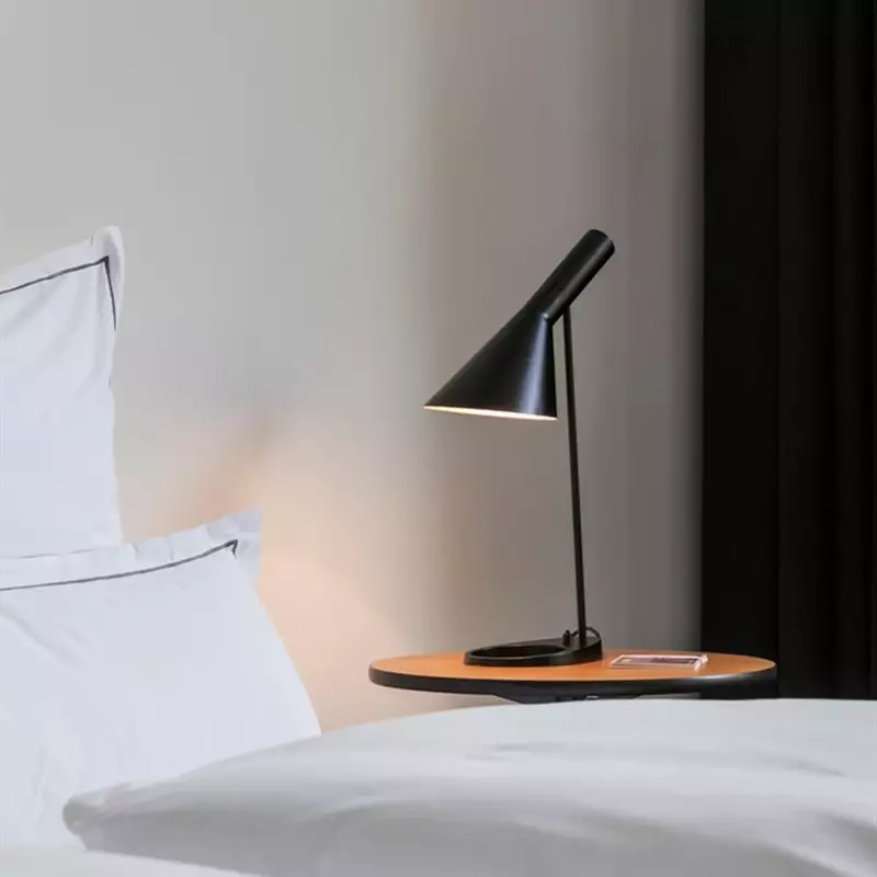 Adjustable Table Lamp – Danish Modern Iron Design