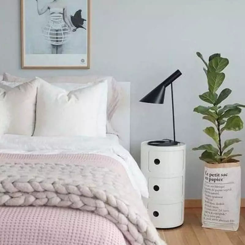 Adjustable Table Lamp – Danish Modern Iron Design