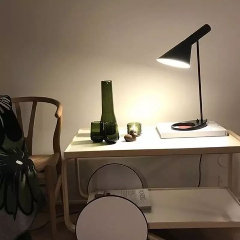 Adjustable Table Lamp – Danish Modern Iron Design