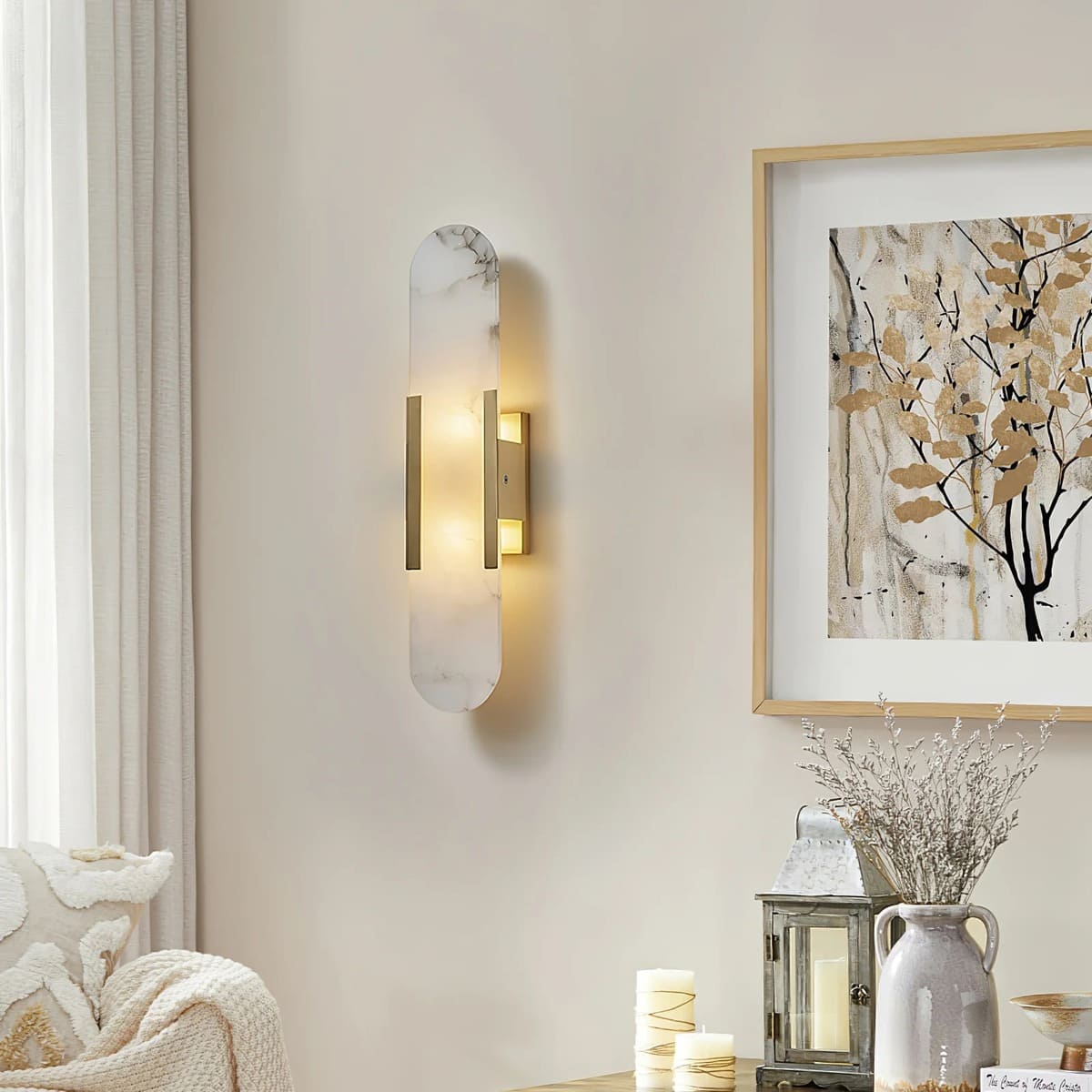 Alabaster & Marble Wall Lamp – Modern Design & Brass Accents