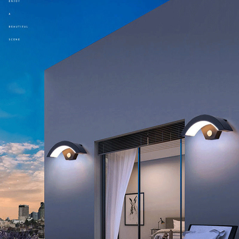 Arc-Shaped Outdoor Wall Lamp – Black, Motion Sensor or Steady
