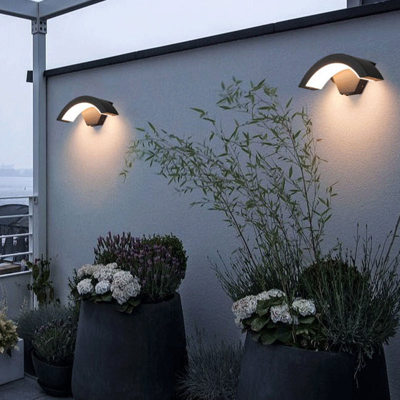 Arc-Shaped Outdoor Wall Lamp – Black, Motion Sensor or Steady