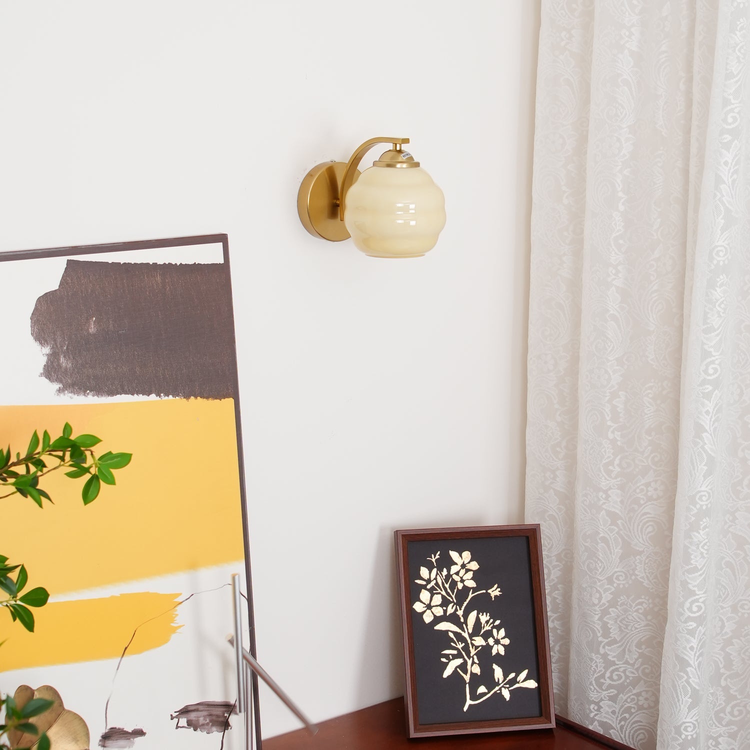 Art Deco Wall Lamp – Vintage Glass Shade