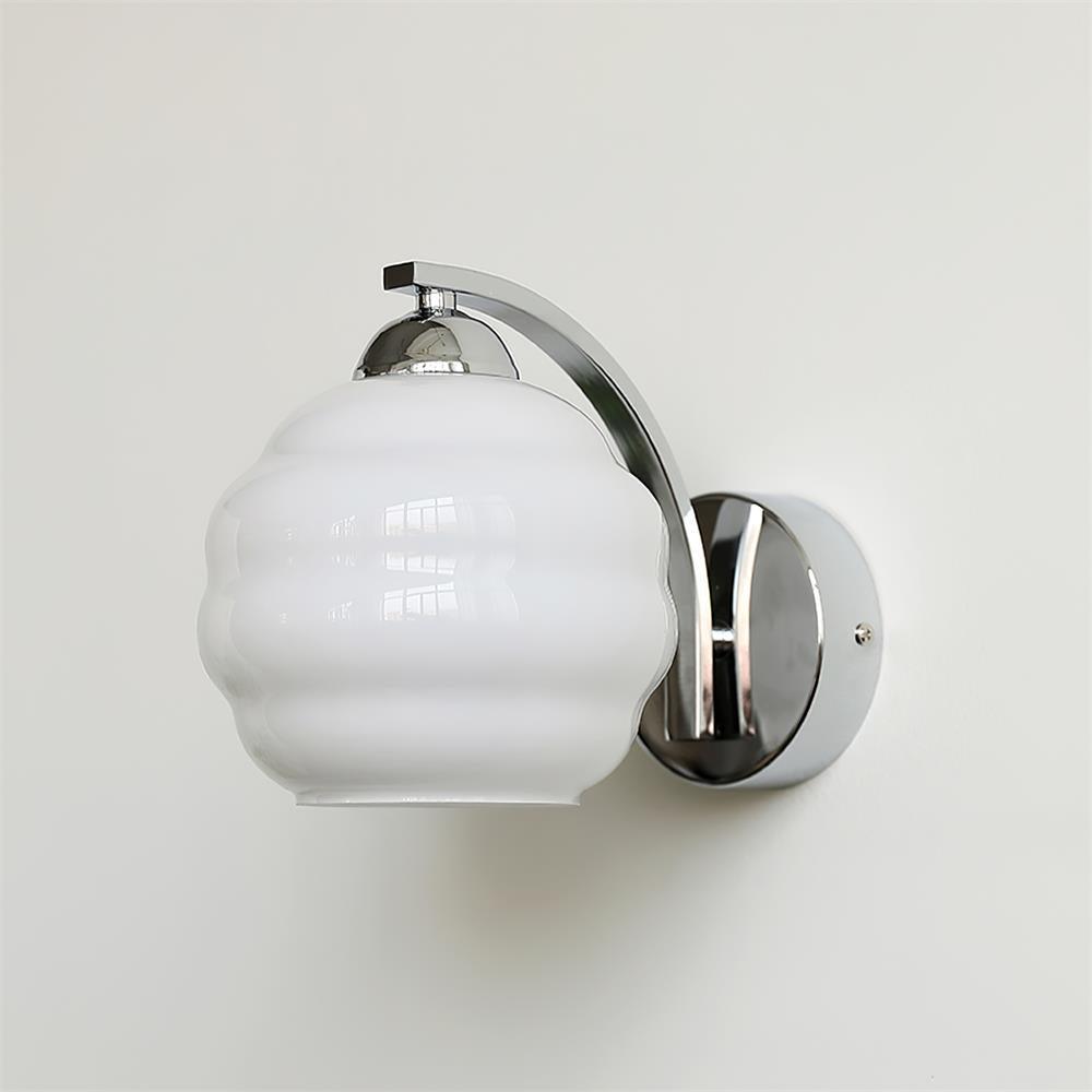 Art Deco Wall Lamp – Vintage Glass Shade