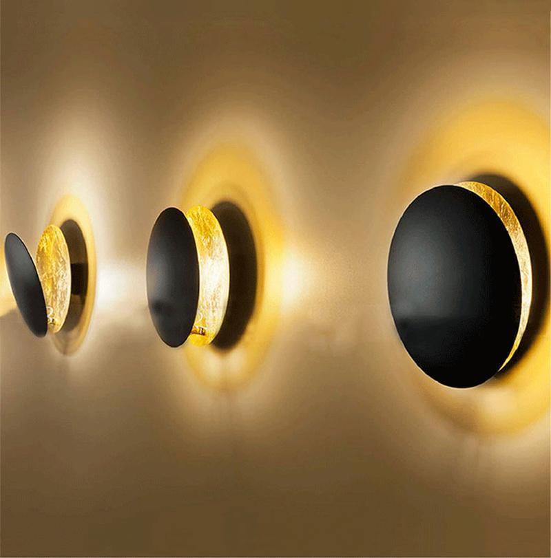 Contemporary Moon Wall Lamp – Metallic Finish