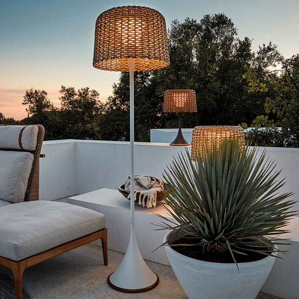 Durable Rattan Outdoor Floor Lamp – Modern Waterproof Lighting