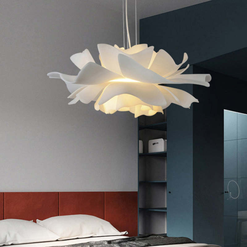 Flower Pendant Light – Dreamy Illumination