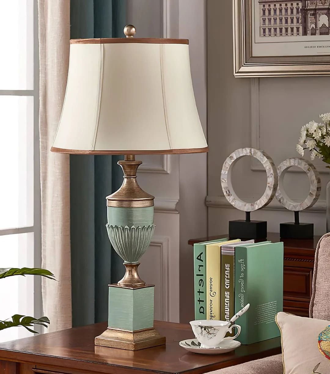 Luxury European Fabric Table Lamp