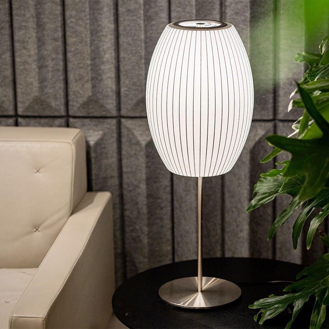 Mid-Century Table Lamp – Elegant Ribbed Shade