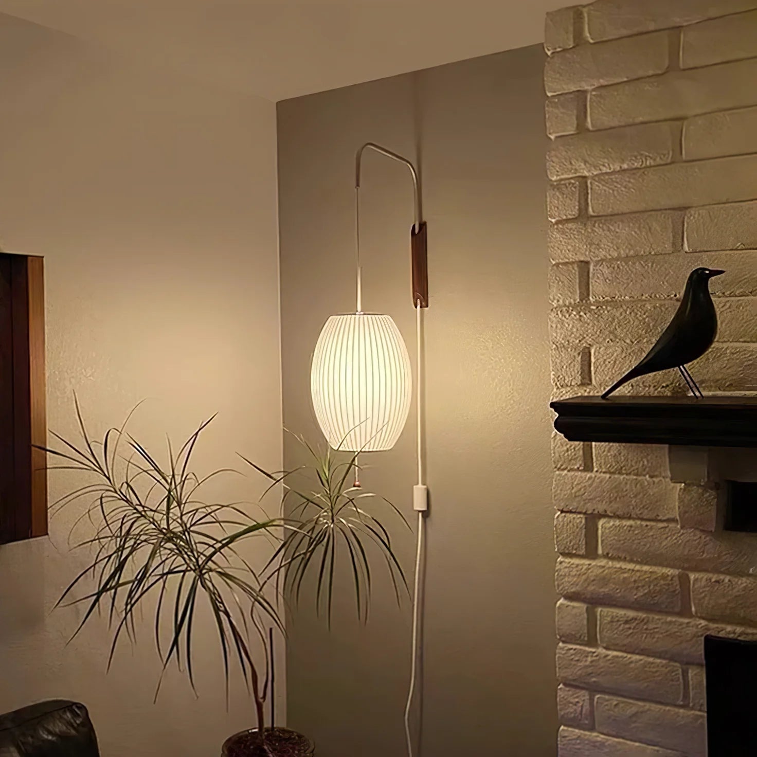 Mid-Century Wall Lamp – Adjustable Bubble Design