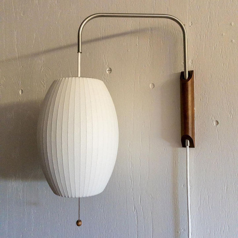 Mid-Century Wall Lamp – Adjustable Bubble Design