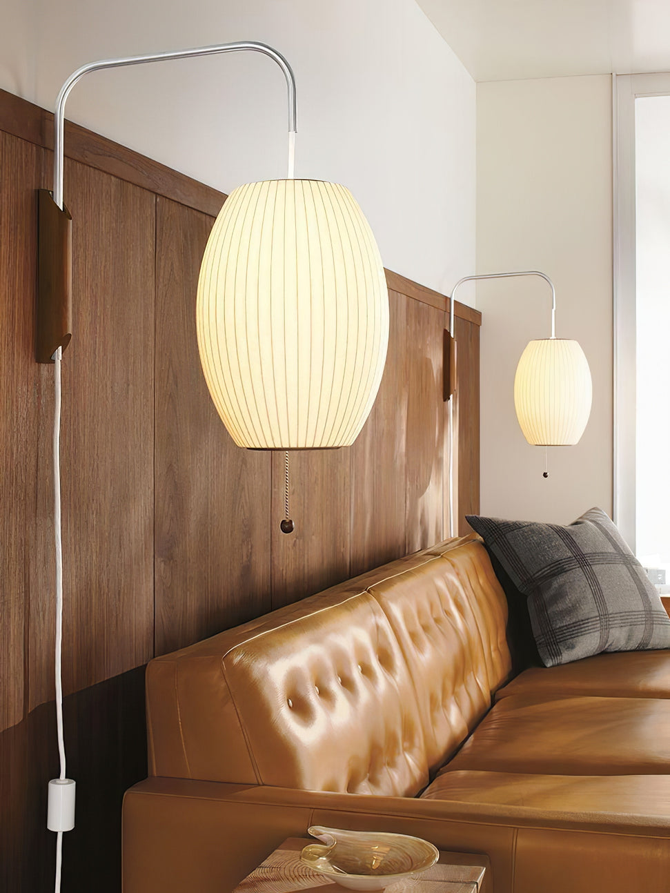 Mid-Century Wall Lamp – Adjustable Bubble Design