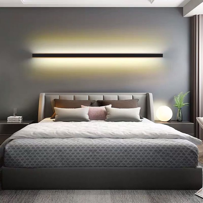 Minimalist Linear Wall Lamp – Modern Metal & Acrylic Design