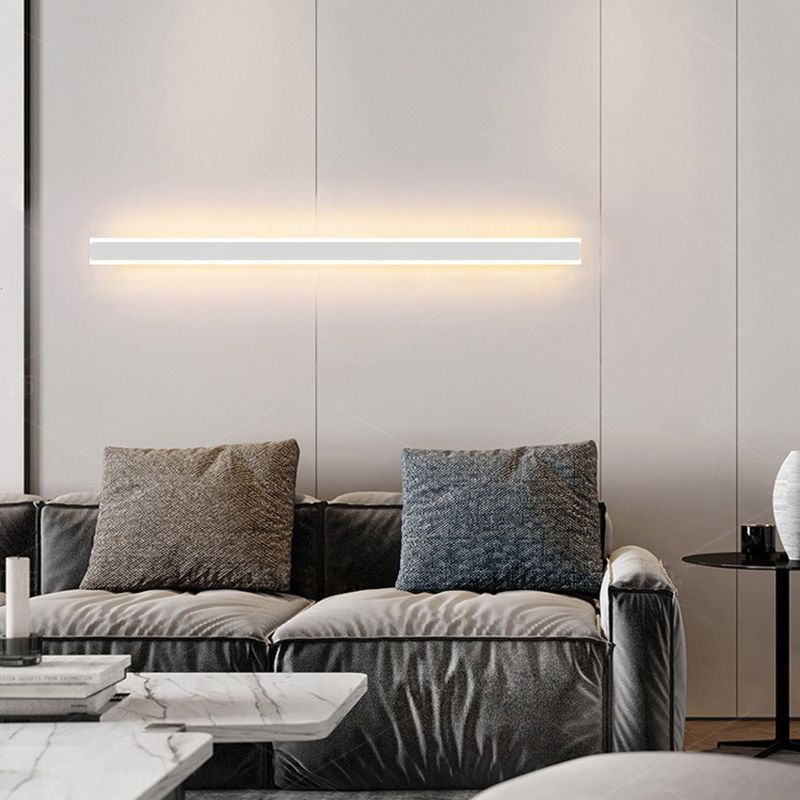 Minimalist Linear Wall Lamp – Modern Metal & Acrylic Design