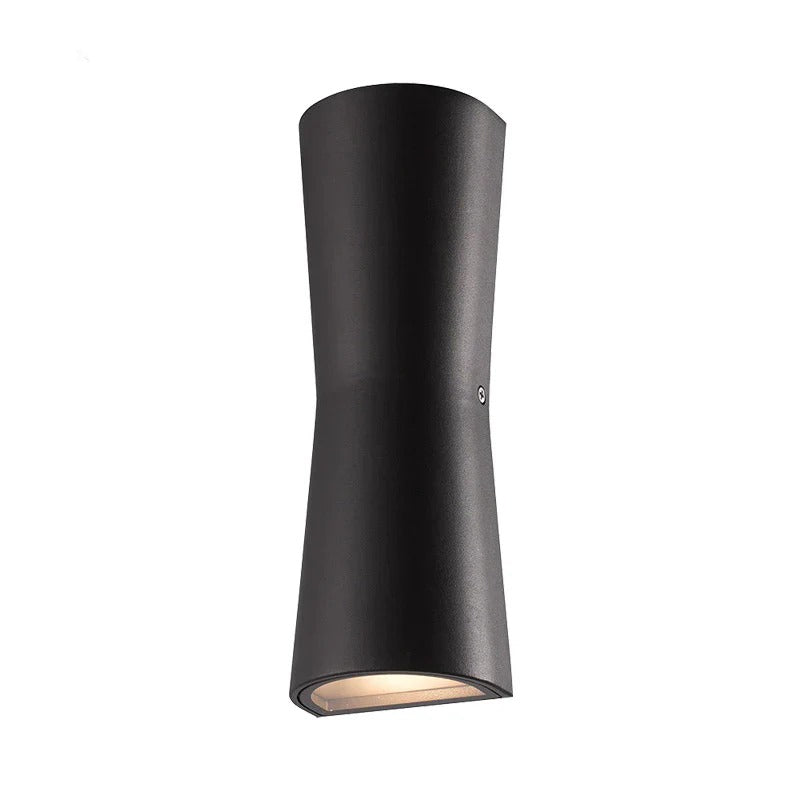 Minimalist Outdoor Wall Lamp – Torch Metal Design, Weather-Resistant