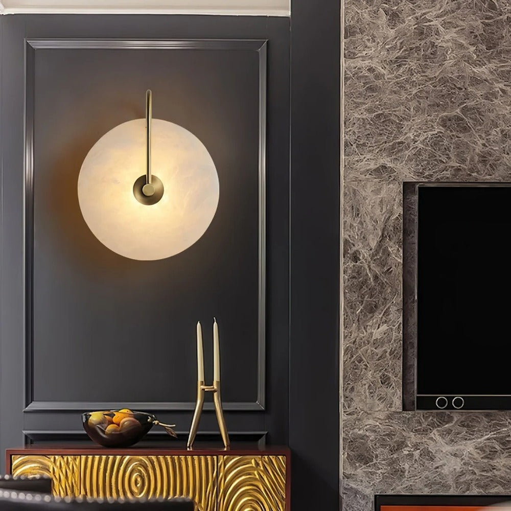Minimalist LED Wall Sconce featuring Circular Arc