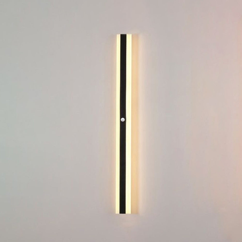 Minimalist Outdoor LED Wall Light – Dimmable & Motion Sensor Feature