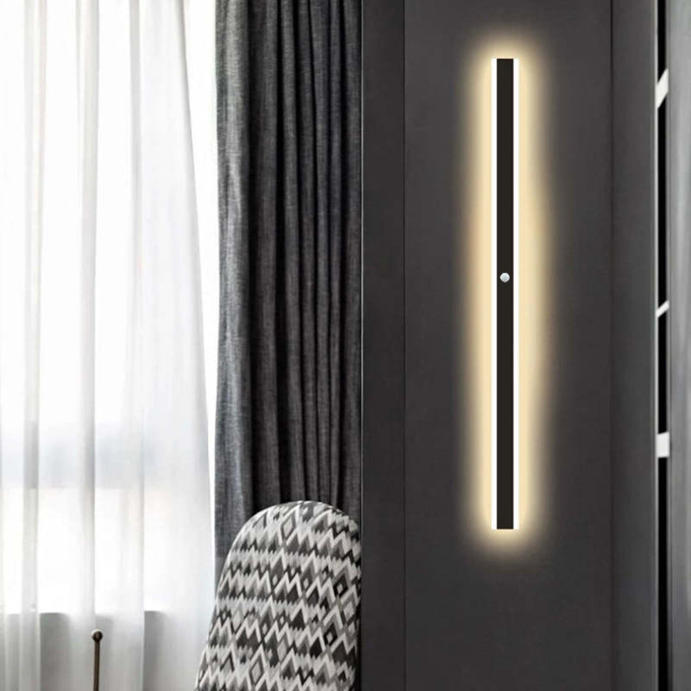 Minimalist Outdoor LED Wall Light – Dimmable & Motion Sensor Feature