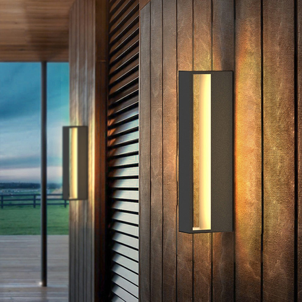 Minimalist Outdoor Wall Sconce – Rectangular, Black or White, Waterproof