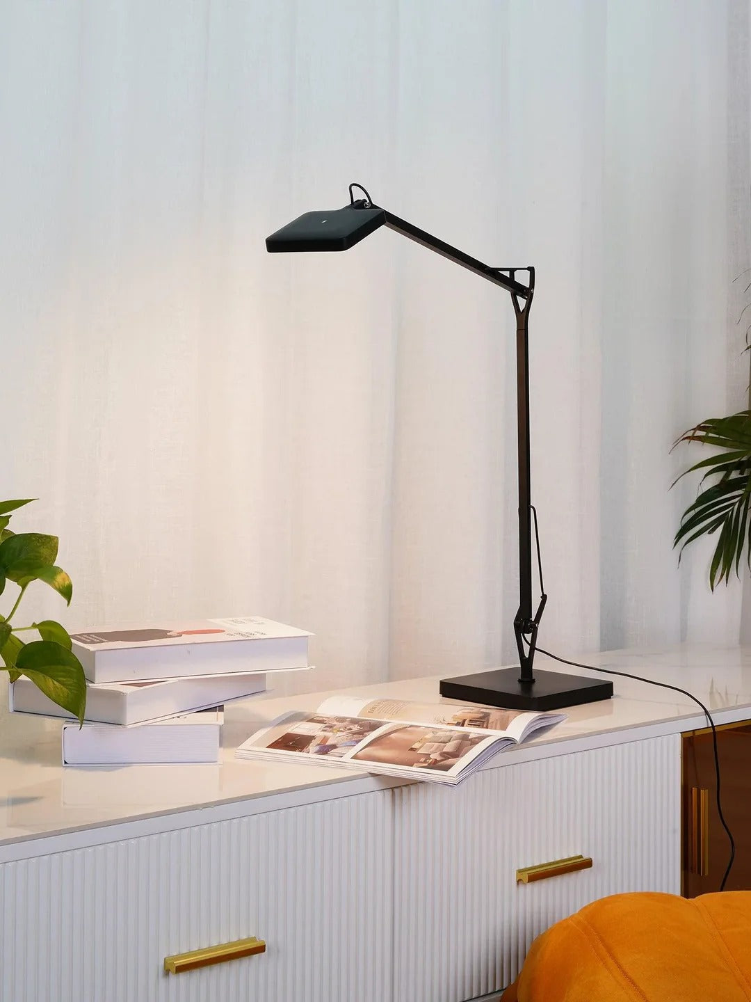 Minimalist Task Desk Lamp, Flexible Arm